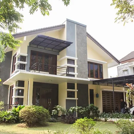 Aldeoz Dago Pakar Private Villa Bandung
